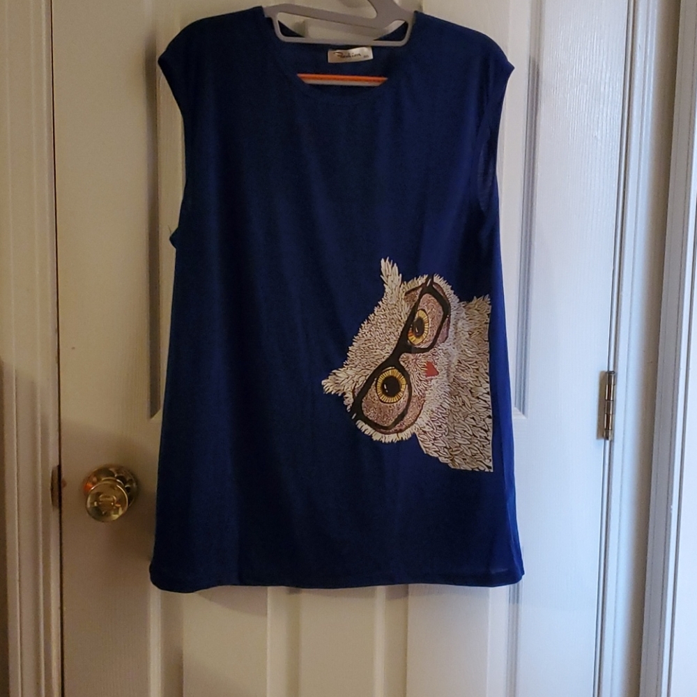 COPY - Sleeveless shirt with cute owl